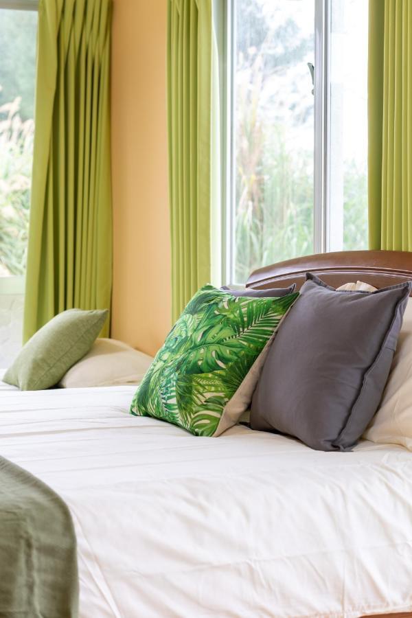 Deluxe Room 130平米 Urumahotel Luaran gambar